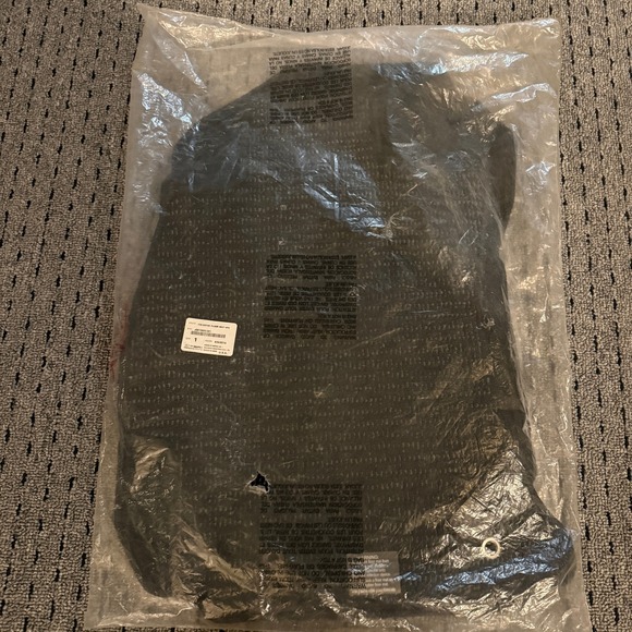 Subaru Other - Subaru Forester Floor Mat 4PC Set J501SSG301 Charcoal Gray OEM 2014-2018